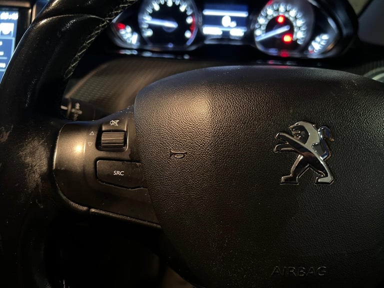 2015 Peugeot 2008 1.6 BlueHDi 100 Allure 5dr [Non Start Stop] HATCHBACK Diesel Manual