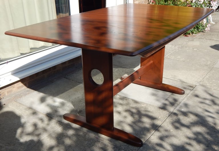 ERCOL WINDSOR MEDIUM EXTENDING TABLE TYPE 1193 - IN FRUIT WOOD FW Shade