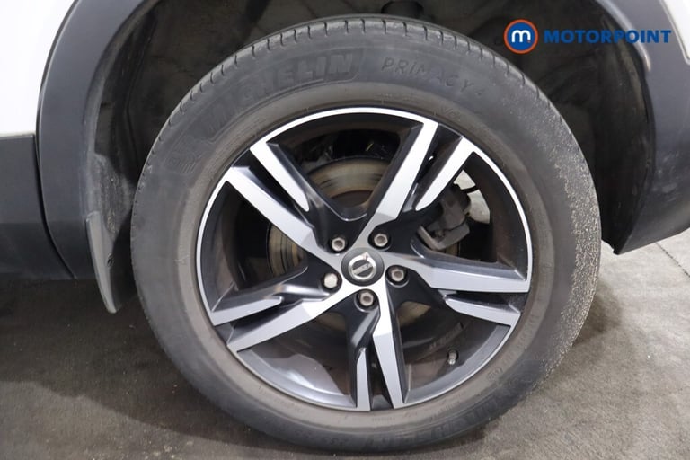 2020 Volvo XC40 2.0 T4 R DESIGN 5dr AWD Geartronic ESTATE PETROL Automatic