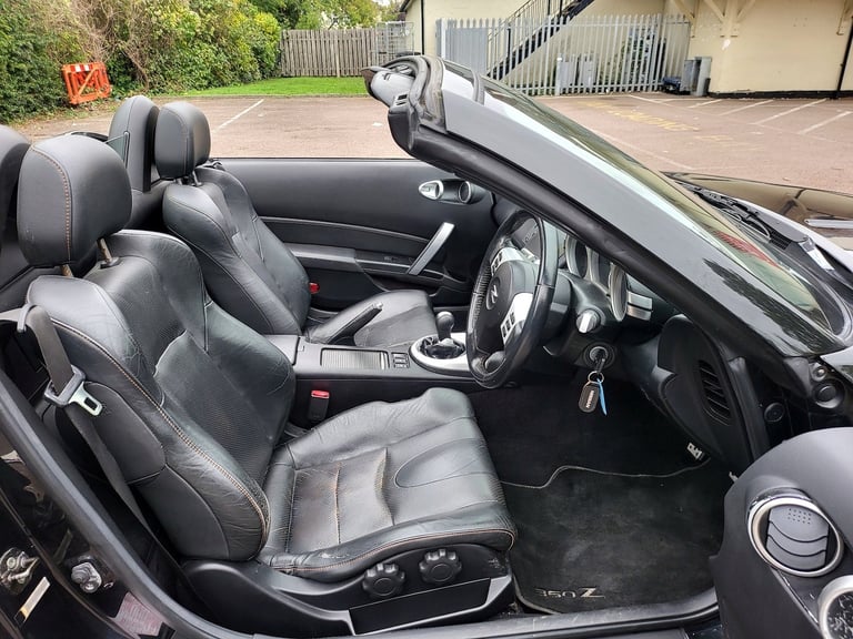2006 Nissan 350Z 3.5 V6 300 2dr CONVERTIBLE Petrol Manual