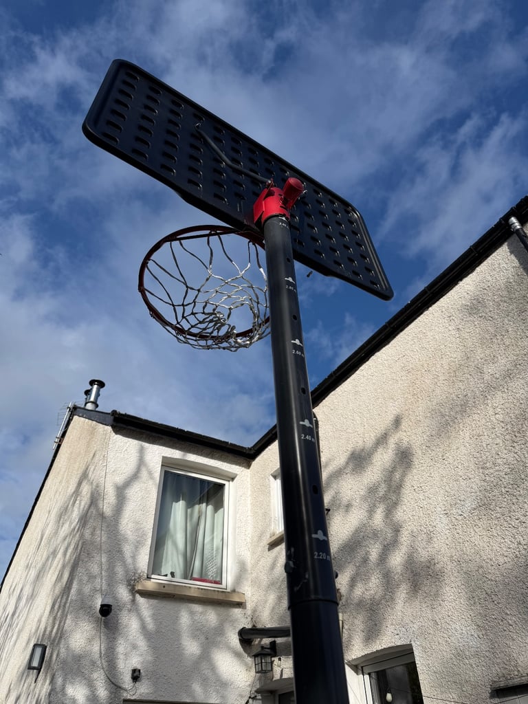 Tarmak Full Size Adjustable Basketball Hoop
