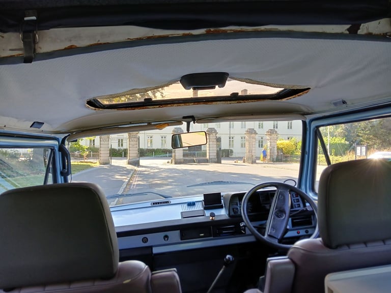 Volkswagen T25 Camper Van Petrol/LPG Excellent specification and condition. No rust!
