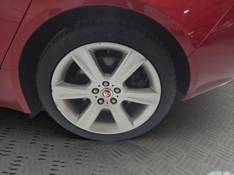 2017 Jaguar XE 2.0i Portfolio Auto Euro 6 (s/s) 4dr SALOON Petrol Automatic