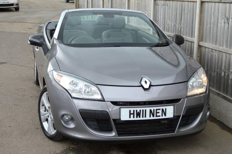 2023 Renault MEGANE DYNAMIQUE TOMTOM V 2.0 16V Dynamique TomTom CVT Euro 5 2dr PETROL Automatic