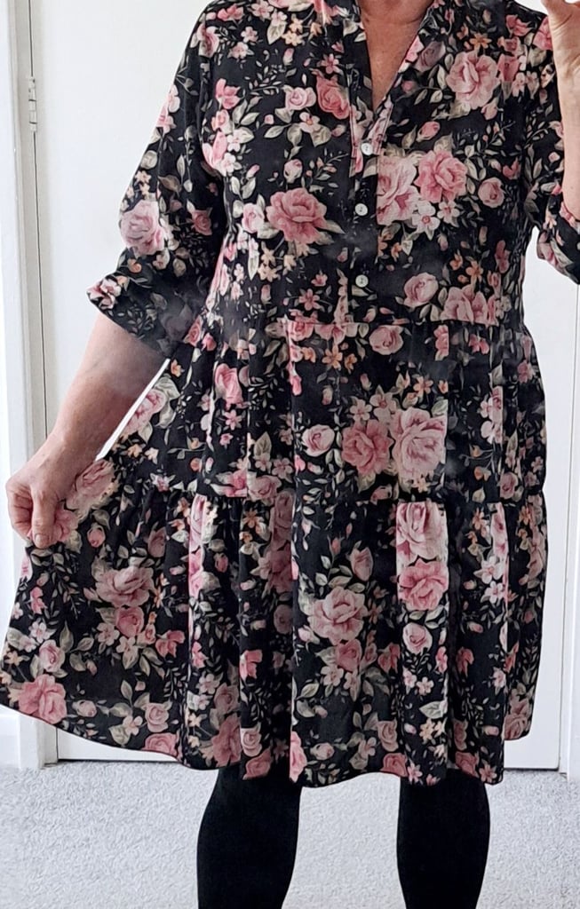 image for Women's dress M-L