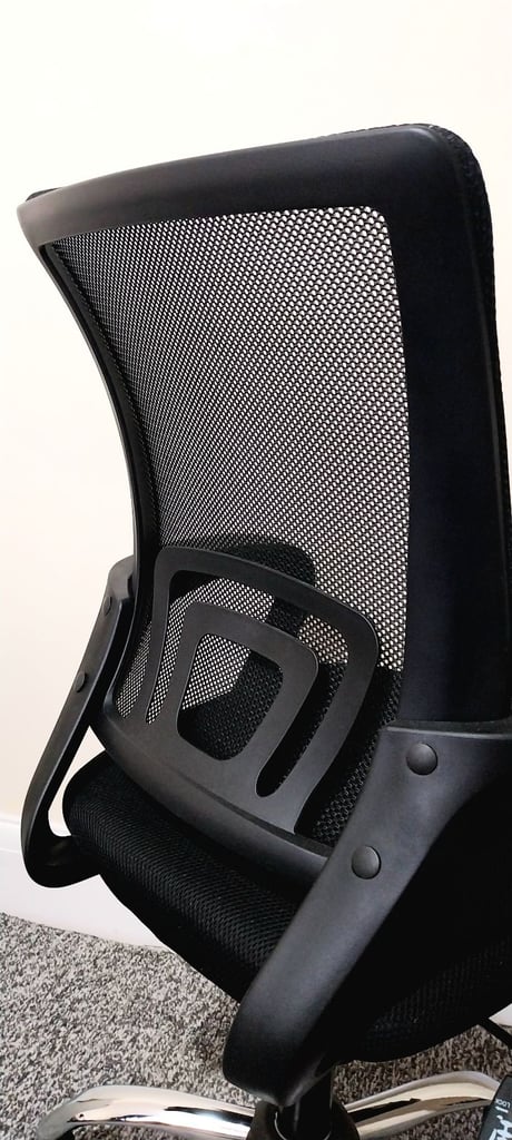 Ergonomic Office Desk Chair – Adjustable Mesh Swivel Seat