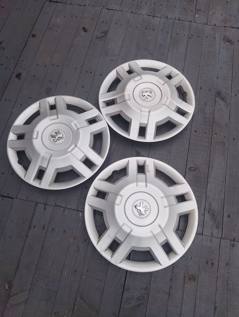 15inch genuine Peugeot van/motorhome wheel trims