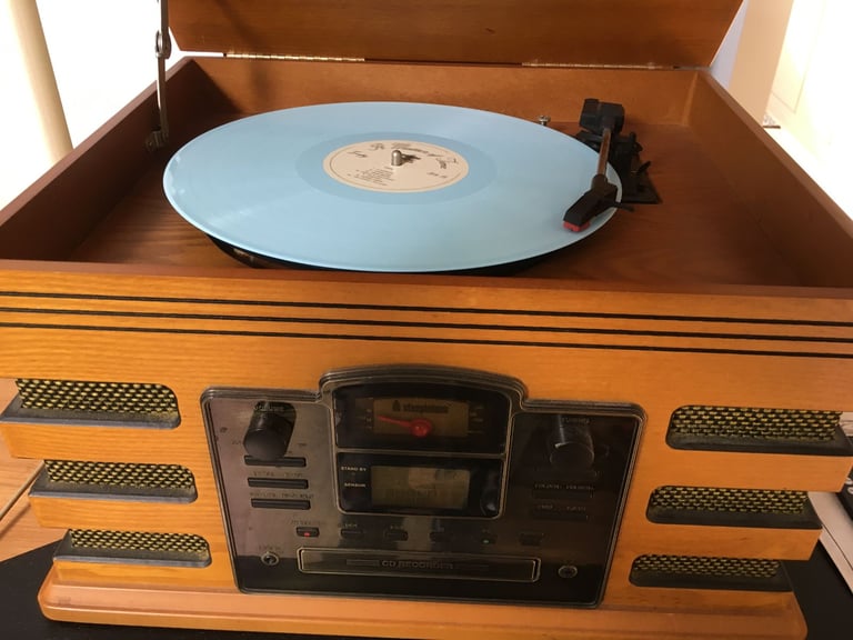 VINTAGE STYLE STEEPLETONE 'EDINBURGH' VINYL RECORD, CD AND TAPE PLAYER