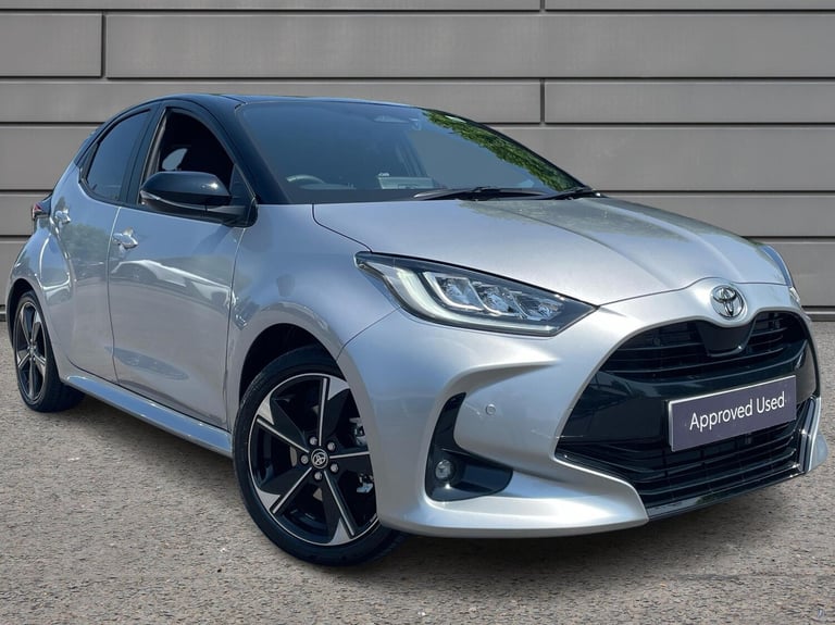 image for 2025 Toyota Yaris 1.5 Hybrid 130 Premiere Edition 5dr CVT HATCHBACK PETROL/ELECTRIC Automatic