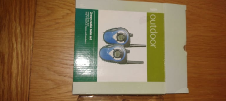 Walkie talkies 
