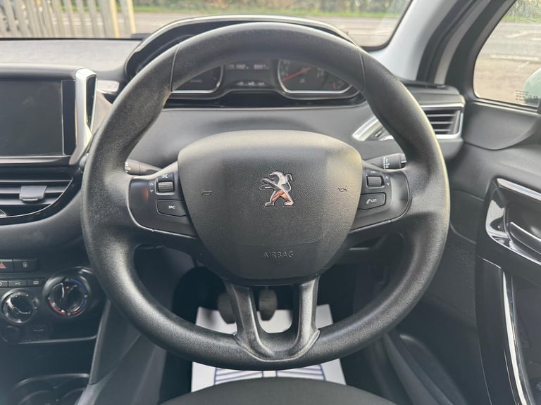  Peugeot 208 1.2 VTi Active Euro 5 5dr Petrol Manual