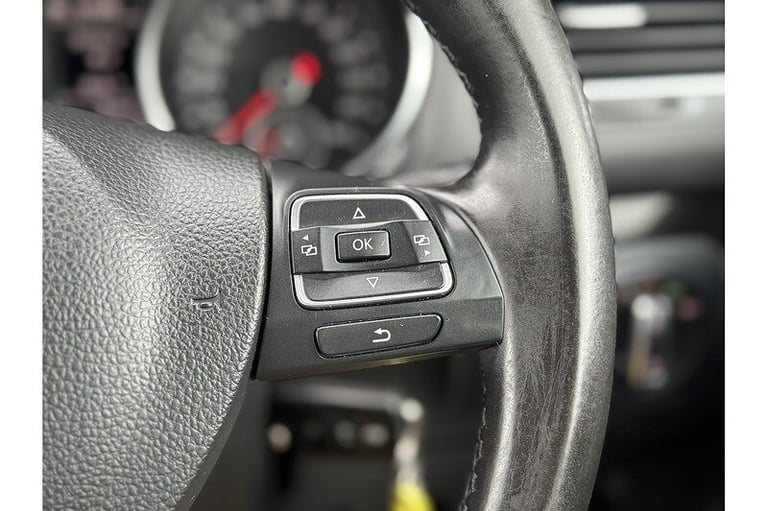 2013 Volkswagen Golf TDI BlueMotion Tech GT Convertible Diesel Manual