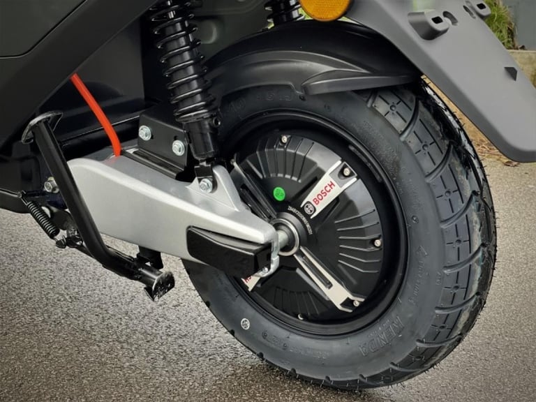 Full Electric Scooter MGB G1 50cc equivalent