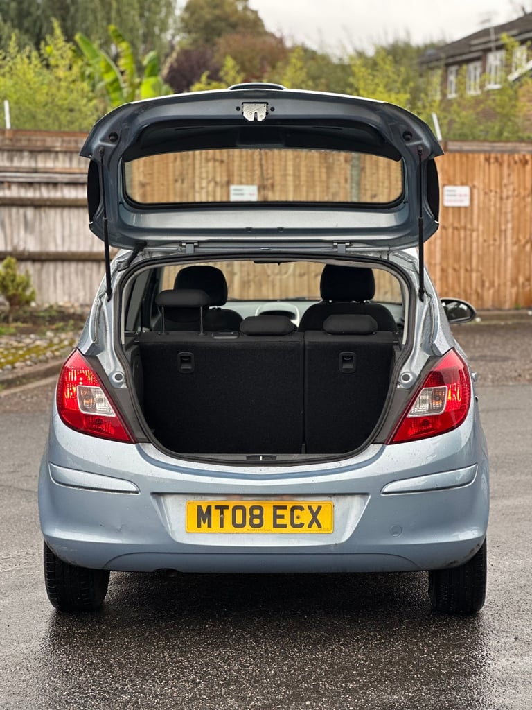 2008 Vauxhall Corsa SE Automatic 1.4L Petrol 69,000 Miles Full Service History 1YR NEW MOT  1 OWNER