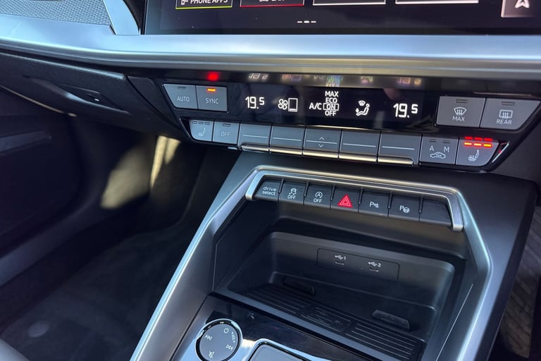 2022 Audi S3 Vorsprung TFSI  310 PS S tronic Saloon PETROL Automatic