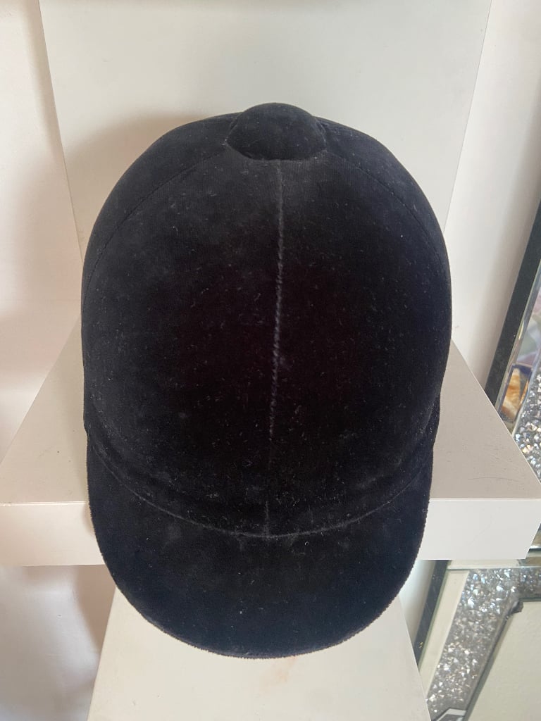 Horse Riding Hat 57cm fits 8-12 year old champions CPX-3000  