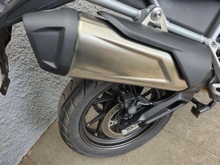 2023 Triumph Tiger 900 GT Pro heated grips and seats