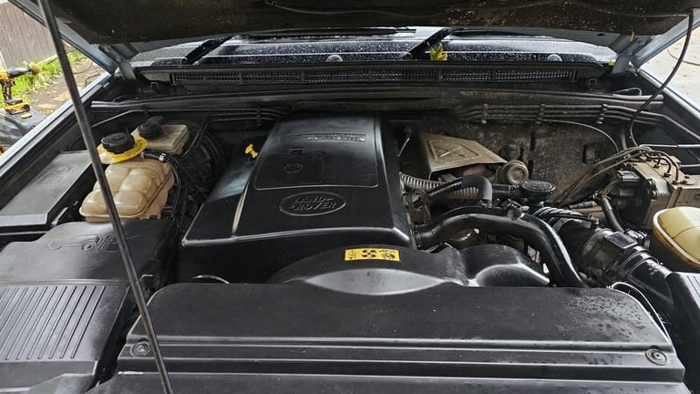 2004 Land Rover Discovery 2.5 TD5 S Station Wagon 5dr (7 Seats) ESTATE Diesel Automatic