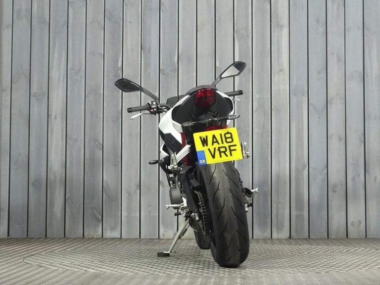 2018 18 TRIUMPH STREET TRIPLE 765 R