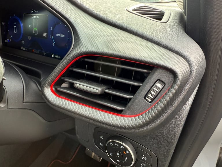 2024 Ford Puma 1.0T EcoBoost Hybrid mHEV ST 5dr DCT - Only 2,700 miles! Hatchback Petrol Automatic