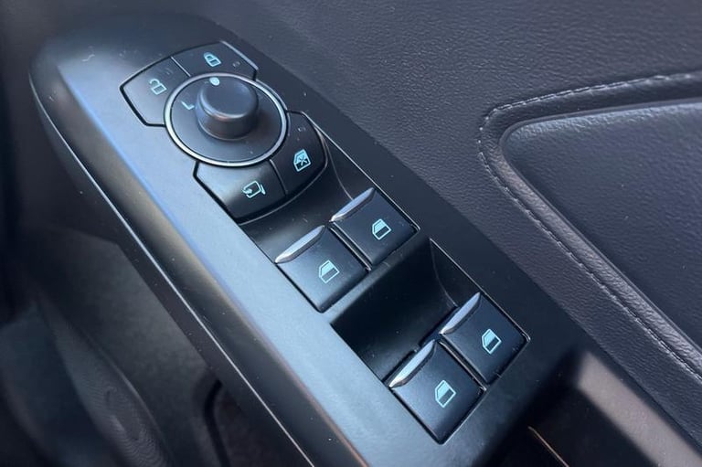 2024 Ford Focus 1.0 EcoBoost Hybrid mHEV ST-Line 5dr, Apple Car Play, Android Auto, Parking Hatch...