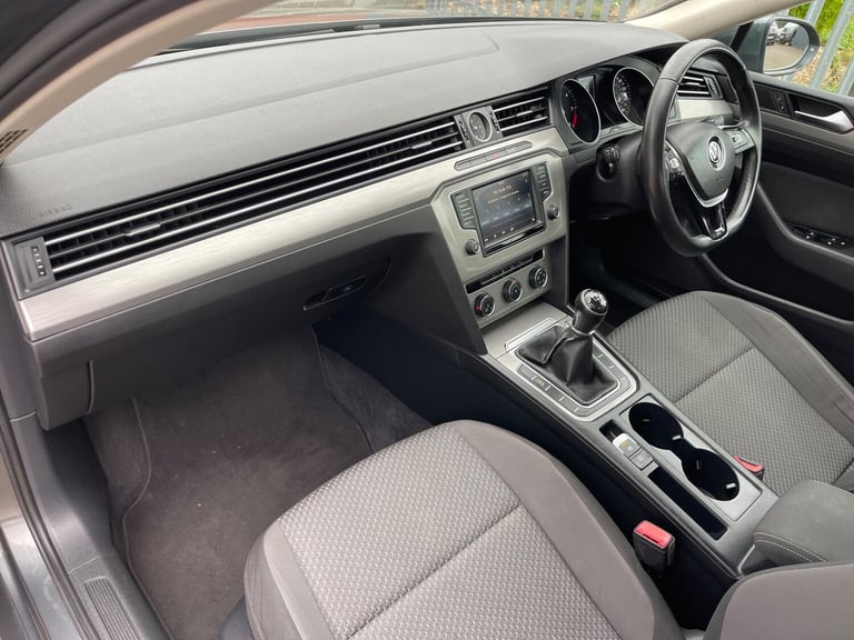 2015 Volkswagen Passat 1.6 TDI BlueMotion Tech S Euro 6 (s/s) 4dr SALOON Diesel Manual
