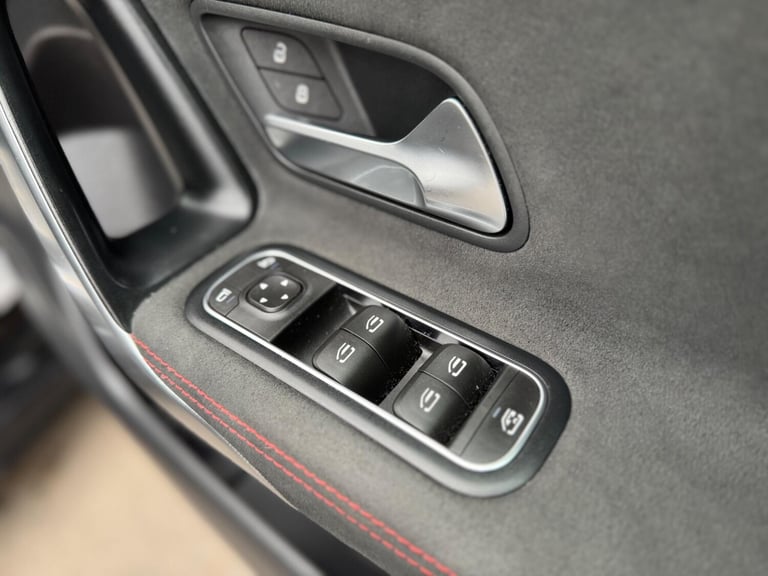 2019 Mercedes-Benz A-Class A200 AMG Line 5dr Auto HATCHBACK PETROL Automatic