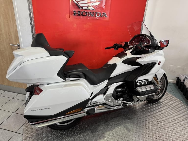  2023 Honda GL1800 Gold Wing Tour DCT