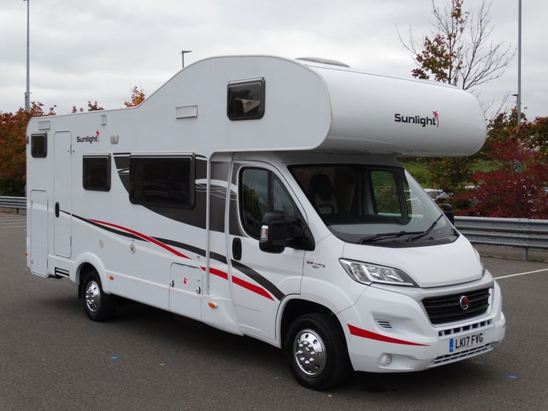 2017 FIAT 2.3 DIESEL SUNLIGHT A72 MOTORHOME 6 BERTH 6 BELT 3500kg 18K MILES
