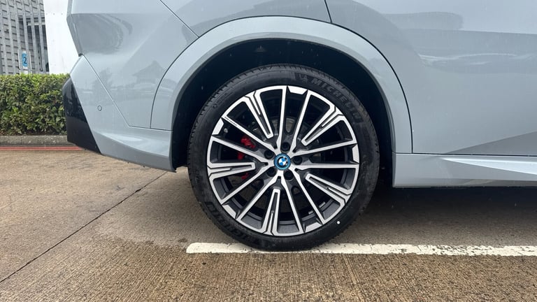 2025 BMW iX2 150kW eDrive20 M Sport 65kWh 5dr Auto [Tech/Pro] Electric Hatchback Hatchback Electr...