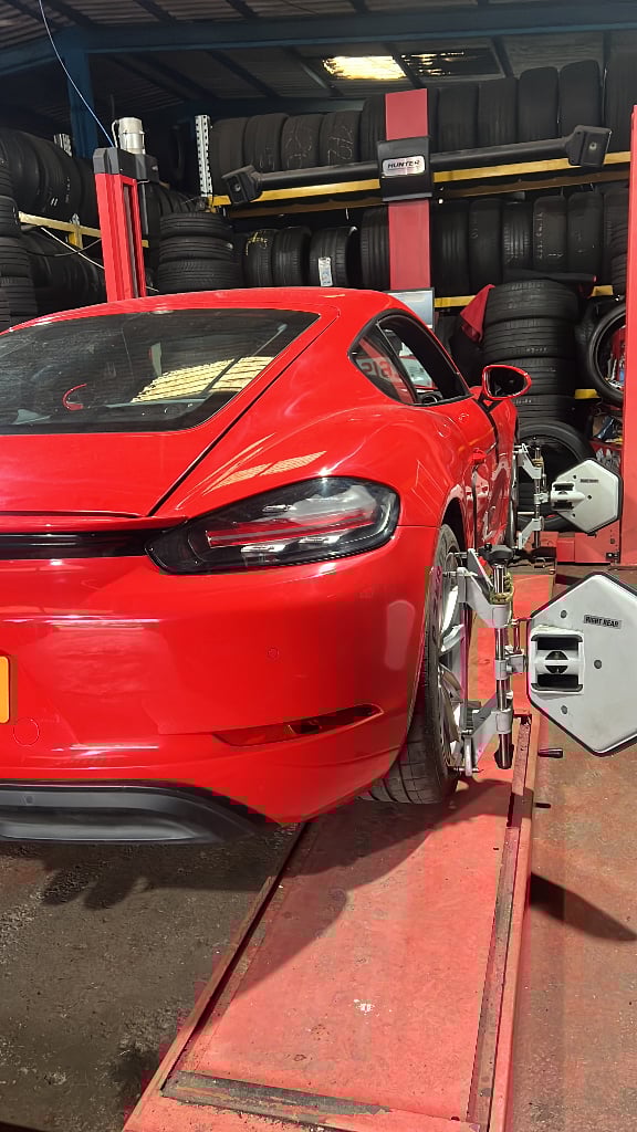 wheel alignment &tracking &tyres new &used size13.to22.Car &van & 4x4 