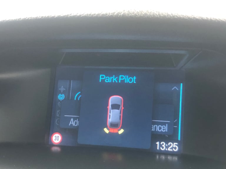 2014 Ford Focus 1.6 TDCi 115 Zetec Navigator 5dr ESTATE Diesel Manual