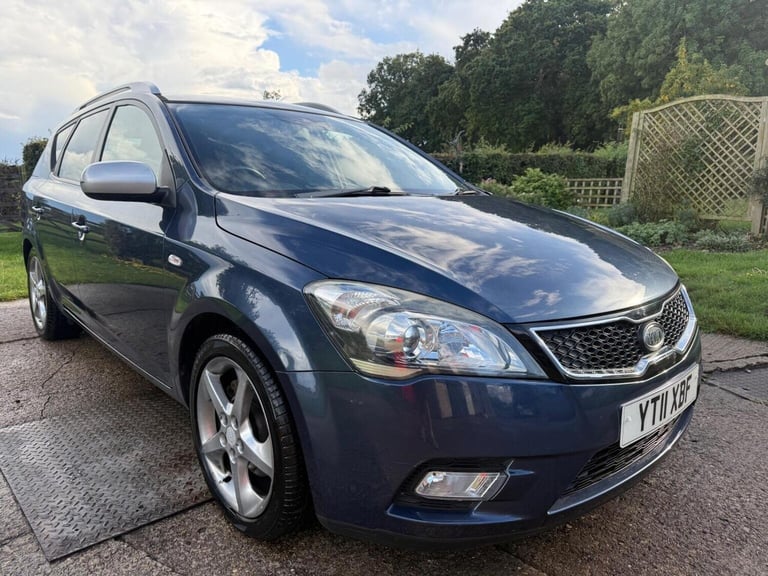 image for KIA CEED 1.6 CRDi 3 Sports Wagon Auto Euro 5 5dr 2011