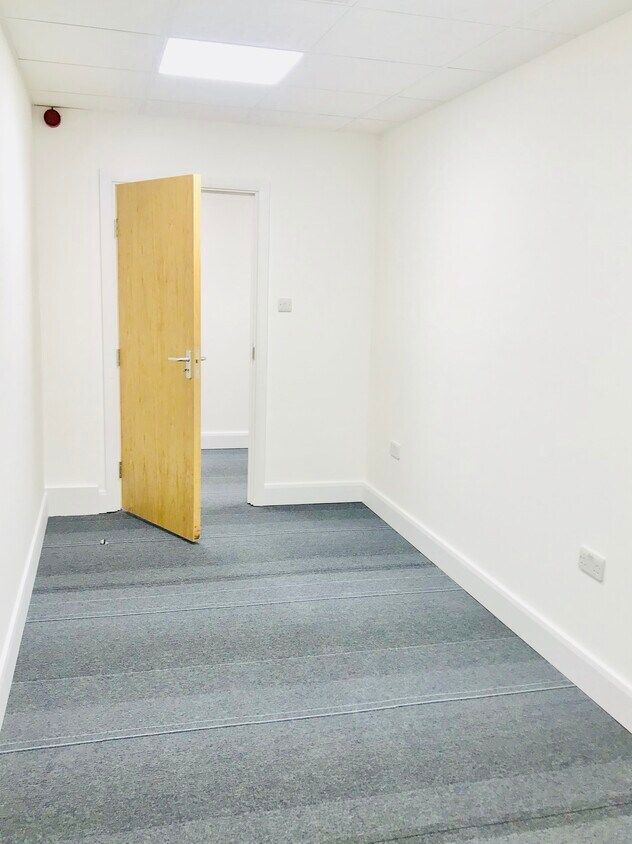 Small office to rent in Hammersmith W6