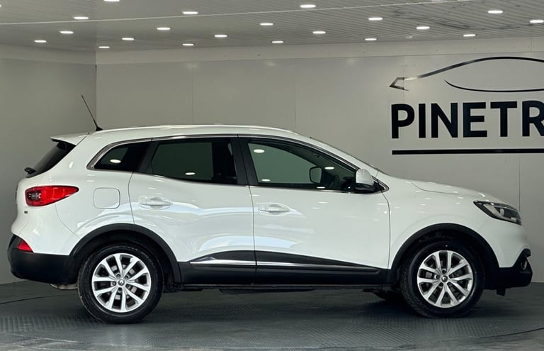 2016 Renault Kadjar 1.5 dCi Dynamique Nav SUV 5dr Diesel EDC Euro 6 (s/s) (110 ps) HATCHBACK Dies...