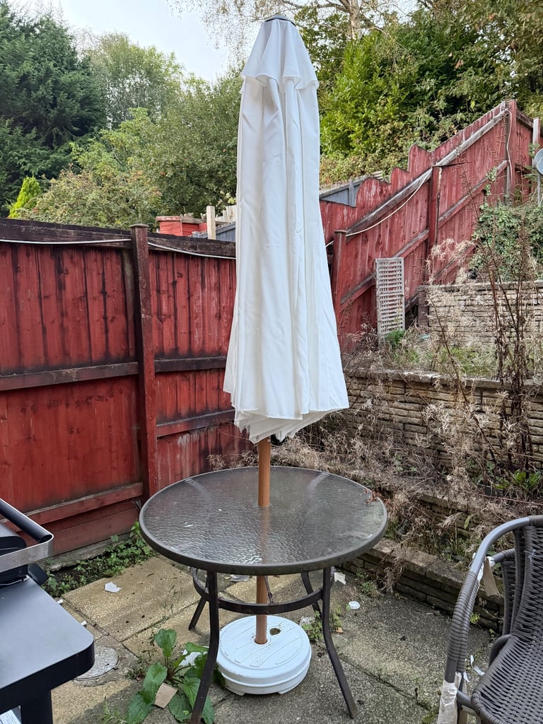 image for Garden umbrella and stand