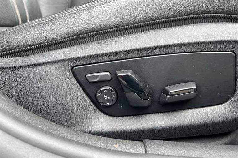 2021 BMW 5 Series 520d MHT M Sport 4dr Step Auto SALOON DIESEL Automatic