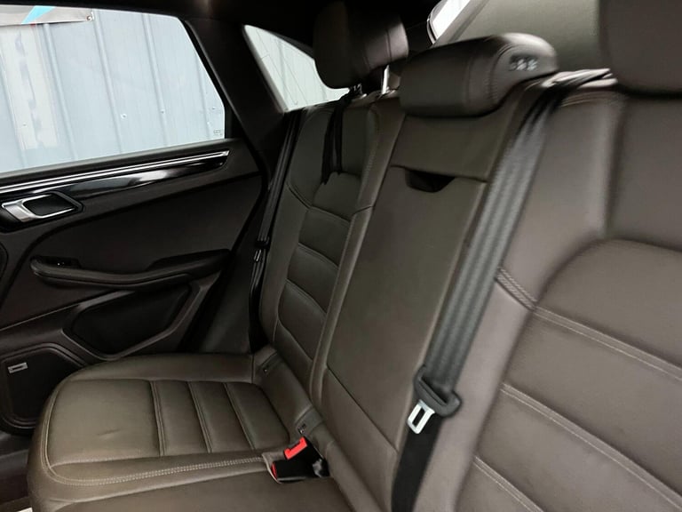  Porsche Macan 3.0T V6 S PDK 4WD Euro 6 (s/s) 5dr Petrol Automatic