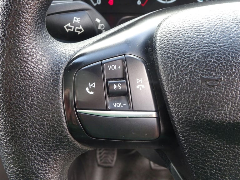 2021 Ford Transit 2.0 350 EcoBlue Leader Luton 3dr Diesel Manual FWD L4 Euro 6 (s/s) (130 ps) CHA...