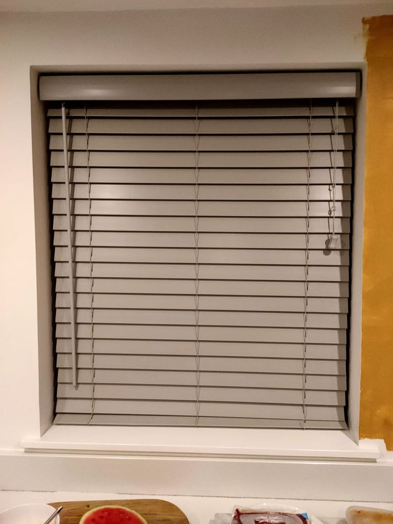 image for Slatted blind in grey 