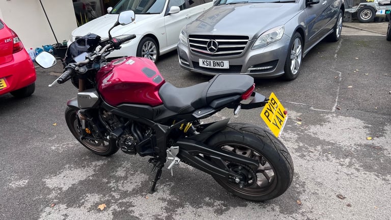 2019 Honda CB CB650RAKED (19MY) black widow can with original system fsh stunner  Tourer Petrol M...