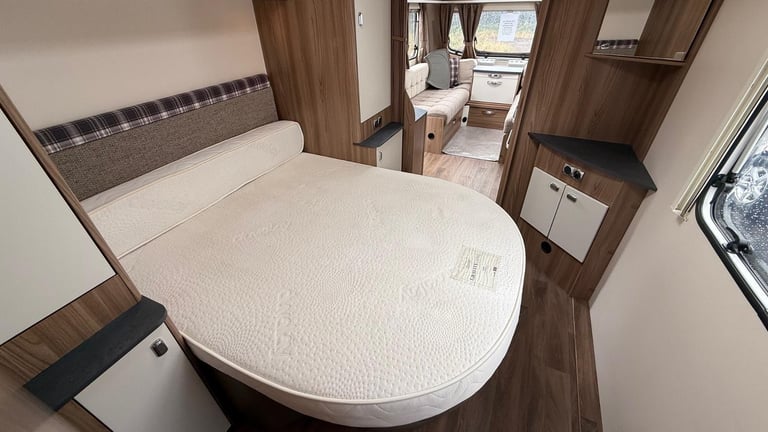 2022 Swift Sprite Major 4 SB Transverse Island Fixed Bed End Washroom