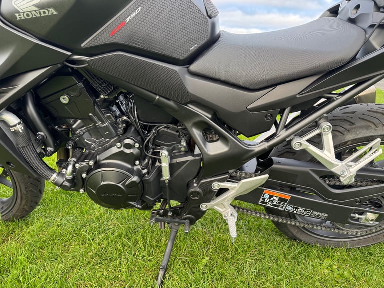 Honda CB750 Hornet (2025 model, 755cc)