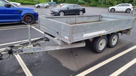 Indispention twin axle trailer 