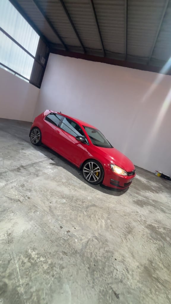 Volkswagen, GOLF, Hatchback, 2013, Manual, 1968 (cc), 3 doors