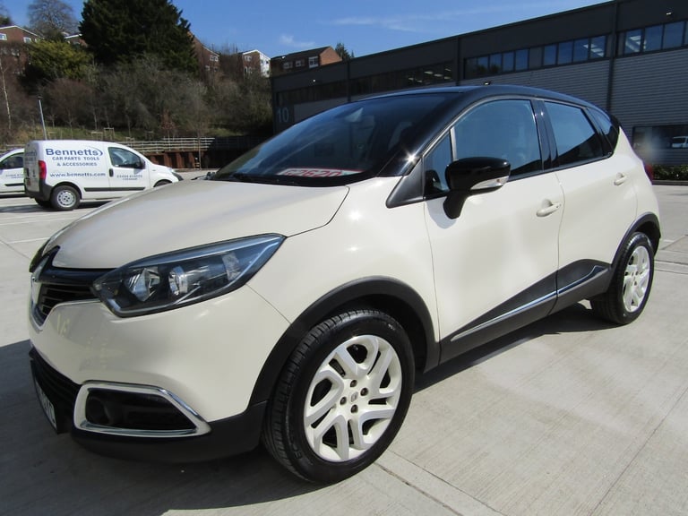 LEFT HAND DRIVE 2014 RENAULT CAPTUR 0.9 TCe ENERGY DYNAMIC MEDINAV 5DR PETROL