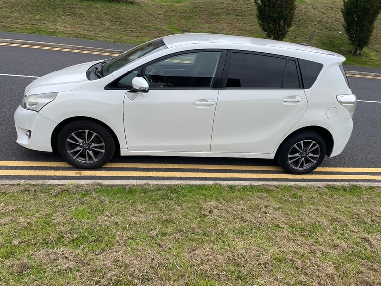 Toyota, VERSO, MPV, FSH, 7 seater, 2013, Manual, 1998 (cc), 5 doors