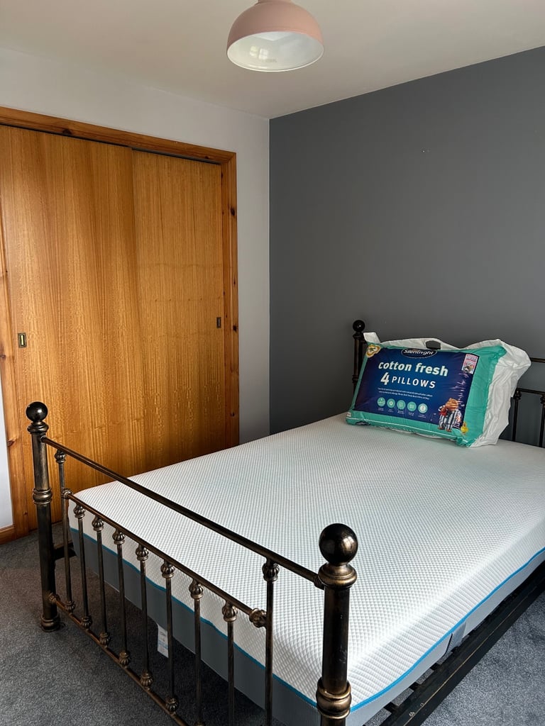 Furnished first floor flat in central Dunfermline 