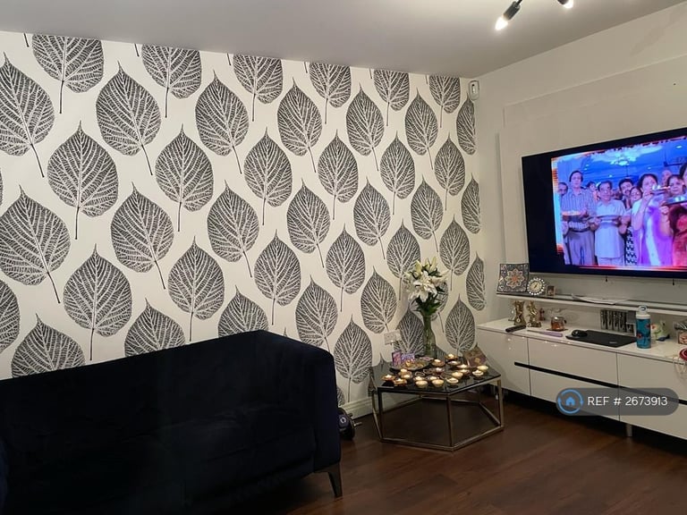 3 bedroom house in Autumn Way, West Drayton, UB7 (3 bed) (#2673913)