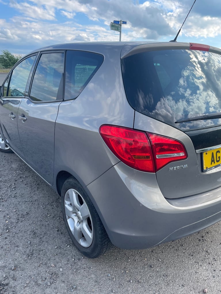 Opel Meriva LHD low miles